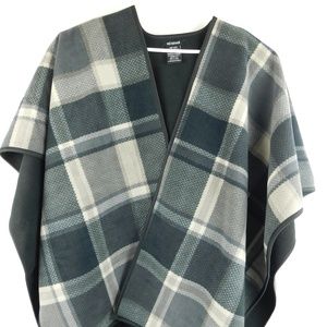 NWOT Ike Behar Reversible Fashion Wrap